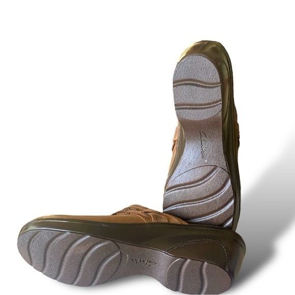 CLARKS Marion Coreen DARK TAN Wedge Mules Clog 2 1/2” Size 11  NW…Minimalist - Picture 3 of 14